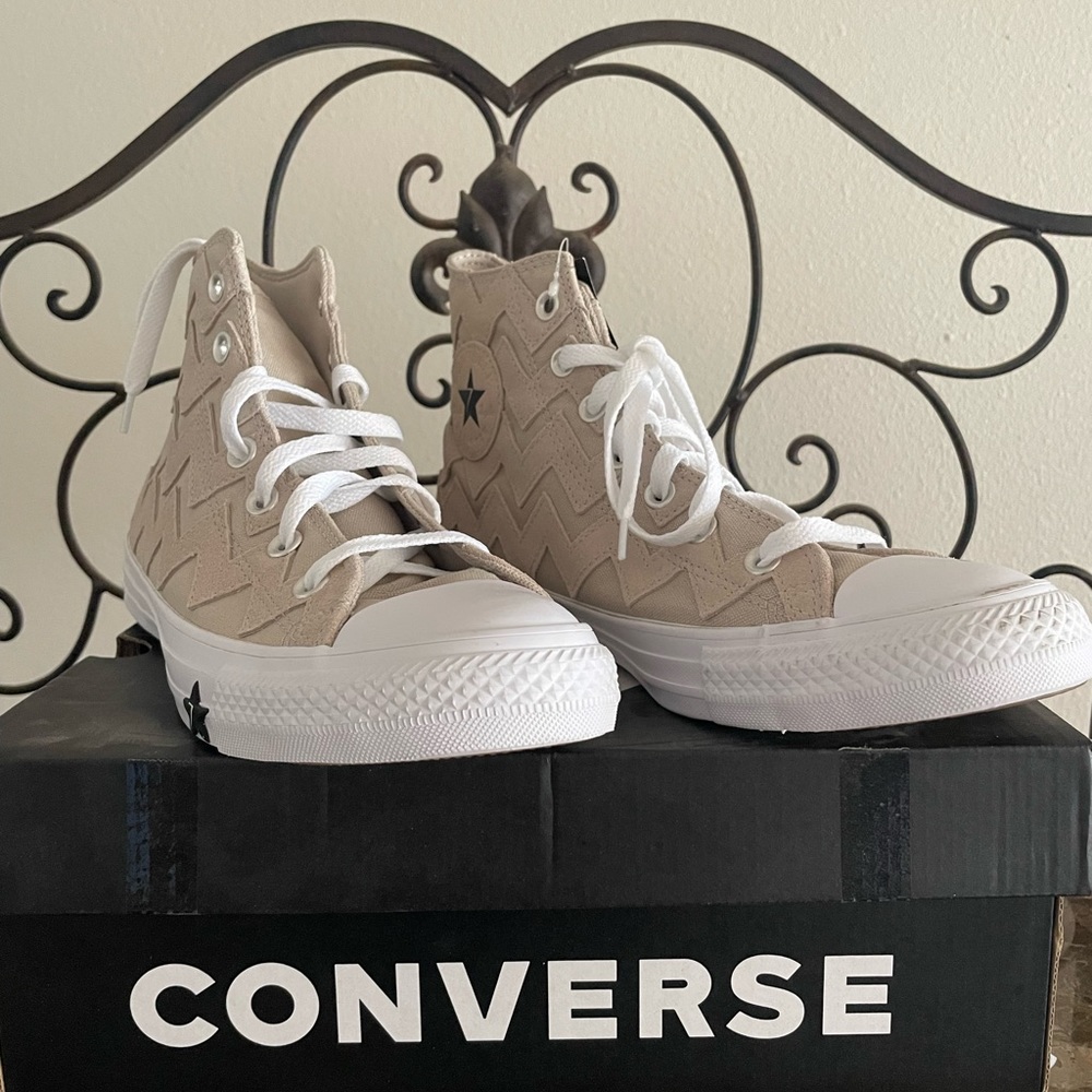 converse high tops